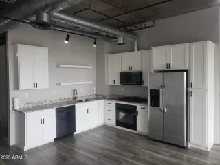 Photo #3: 6595346 Listing