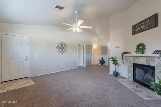 Photo #5: 6595796 Listing