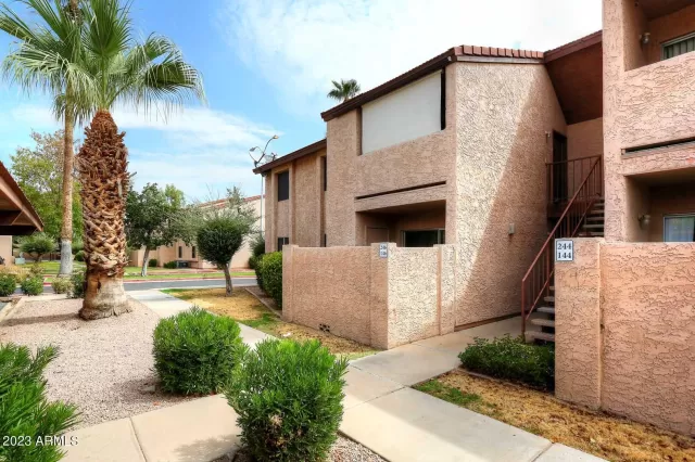 MLS: 6595877 Condo For Sale