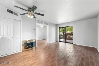 Photo #3: 6595994 Listing