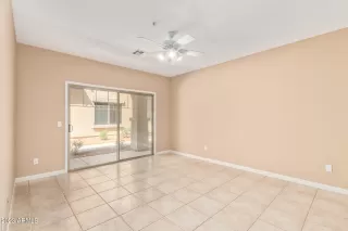 Photo #5: 6596218 Listing