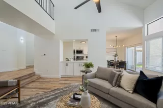 Photo #2: 6596452 Listing 