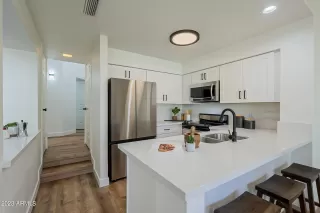 Photo #6: 6596452 Listing 