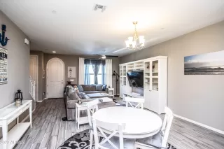 Photo #5: 6596576 Listing 