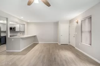 Photo #4: 6596647 Listing