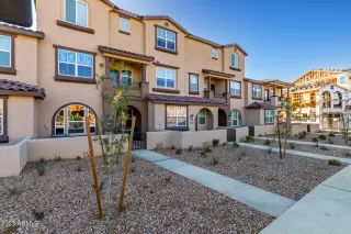 Photo #3: 6596697 Listing