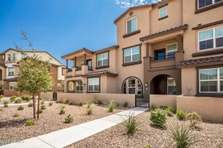 Photo #4: 6596697 Listing