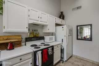 Photo #4: 6596736 Listing