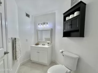 Photo #3: 6596842 Listing