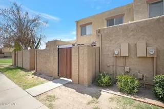 Photo #2: 6596843 Listing