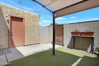 Photo #4: 6596843 Listing