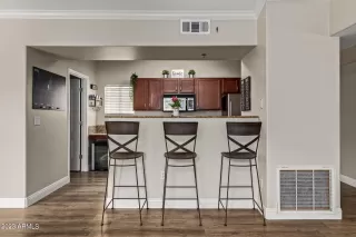 Photo #2: 6596947 Listing