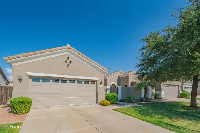 MLS: 6596986 Condo For Sale