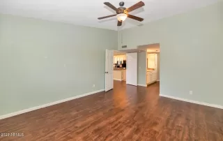 Photo #3: 6597037 Listing