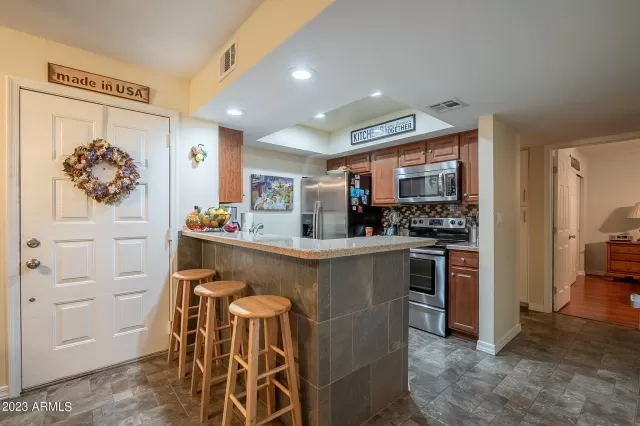 MLS: 6597061 Condo For Sale