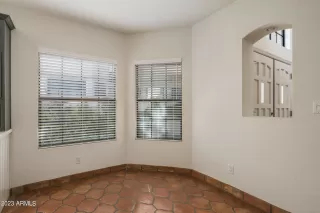 Photo #6: 6597359 Listing