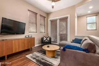 Photo #4: 6597641 Listing