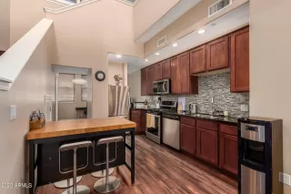 Photo #6: 6597641 Listing