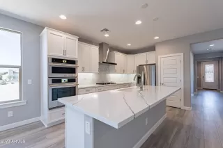 Photo #3: 6597684 Listing