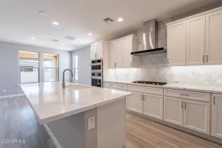 Photo #4: 6597684 Listing