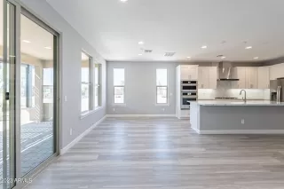 Photo #5: 6597684 Listing
