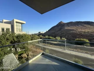 Photo #5: 6597880 Listing