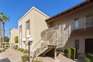 Photo #6: 6598056 Listing