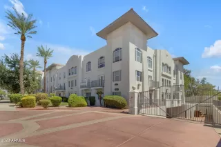 More Details about MLS # 6598480 : 1081 W 1ST STREET#8