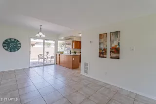 Photo #6: 6598507 Listing 