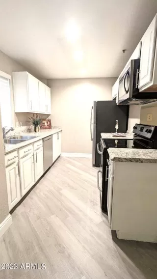 Photo #2: 6598736 Listing