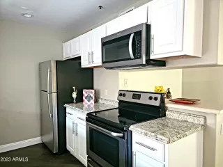 Photo #3: 6598736 Listing