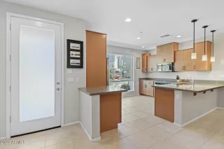 Photo #2: 6598911 Listing