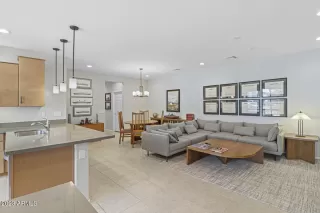 Photo #3: 6598911 Listing