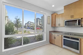 Photo #5: 6598911 Listing