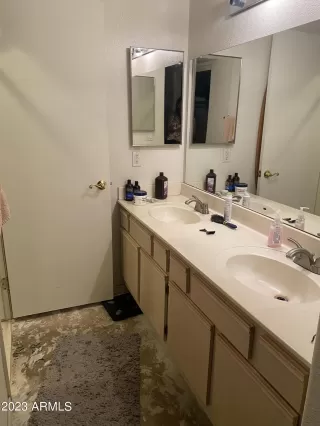 Photo #5: 6599007 Listing