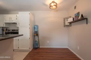 Photo #4: 6599030 Listing