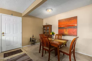 Photo #5: 6599332 Listing