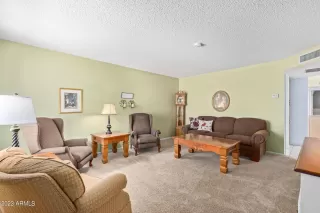 Photo #5: 6599591 Listing 