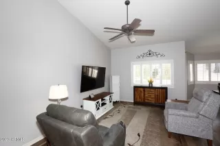 Photo #6: 6599595 Listing