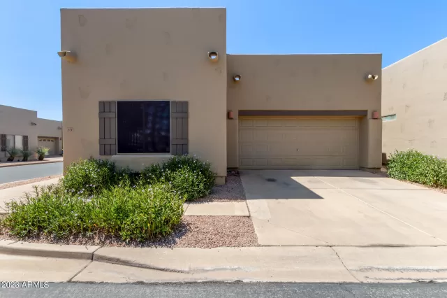 MLS: 6599600 Condo For Sale