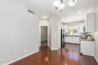 Photo #6: 6600279 Listing