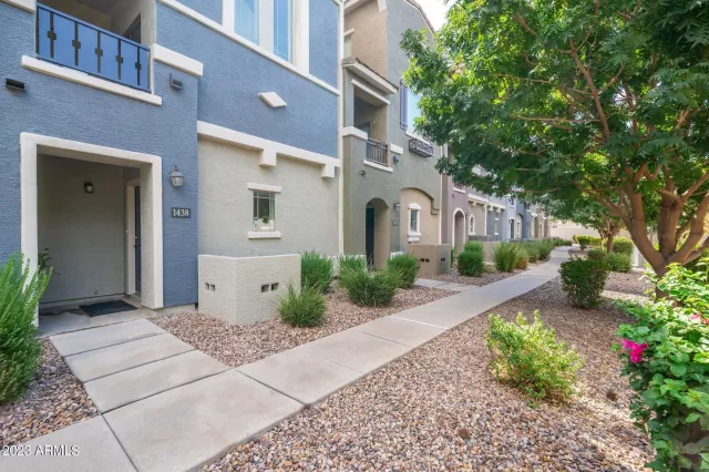 MLS: 6600285 Condo For Sale