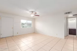 Photo #6: 6600359 Listing