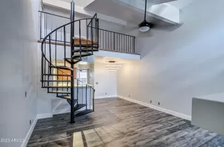 Photo #5: 6600638 Listing