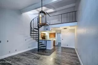 Photo #6: 6600638 Listing