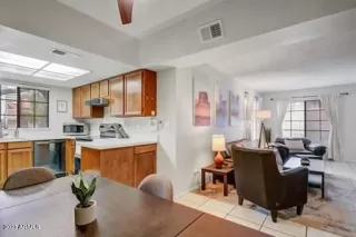 Photo #5: 6600703 Listing