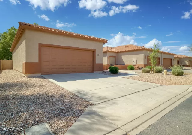 MLS: 6600757 Condo For Sale