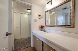 Photo #4: 6600887 Listing