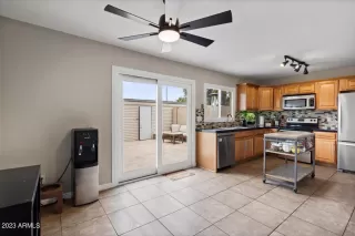 Photo #5: 6601280 Listing