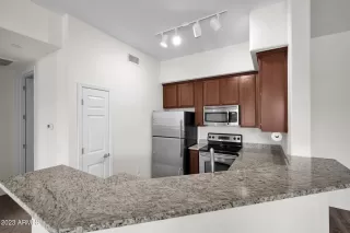 Photo #4: 6601299 Listing